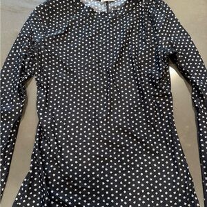 Women's Black and White Daisy Print Top